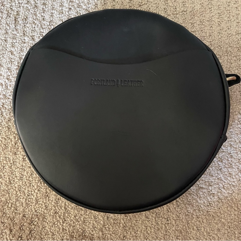 Portland Leather Large Circle Crossbody (C-grade)